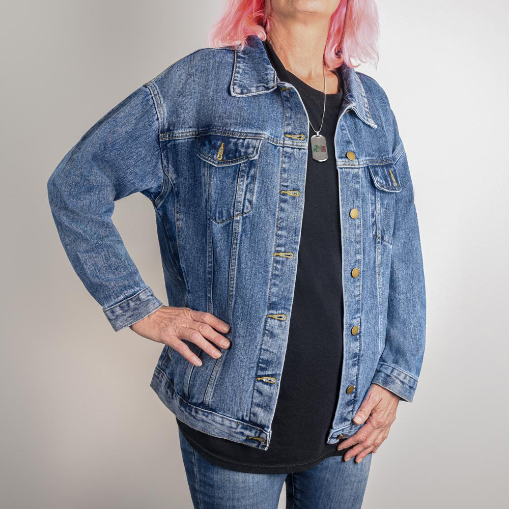 Veste en jean DTG surdimensionnée pour femme.